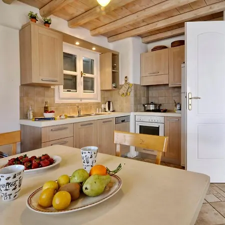 Elia Mykonos Villa With Shared Pool Magnificent Views וילה